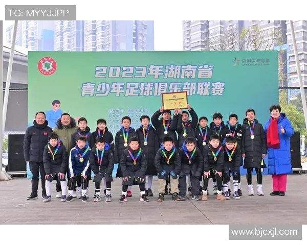 深圳足球队荣登全国足球比赛经验排行榜第二名的背后故事与成就分析