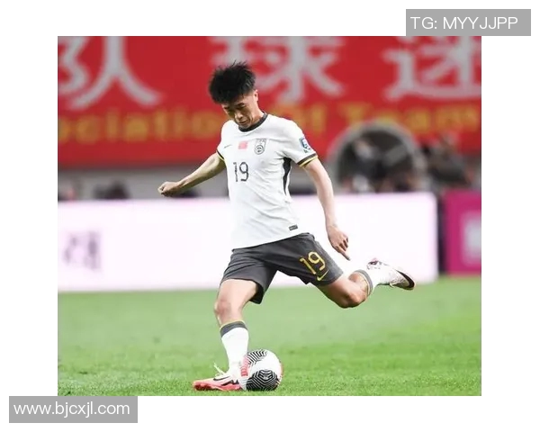 变脸足球明星背后的故事与传奇成就揭秘