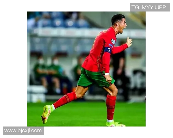 美国足球明星C罗的传奇生涯与影响力分析 美国足球明星C罗的传奇生涯与影响力分析